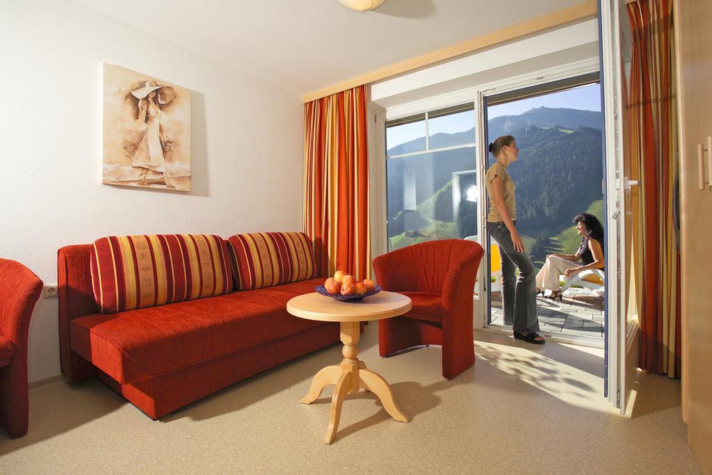 Eberharthof Apartment ซาลบาคฮินเทอร์เกลมม์ ภายนอก รูปภาพ